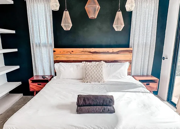 Aparthotel Naats Amigos