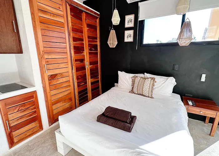 Aparthotel Naats Amigos 3*