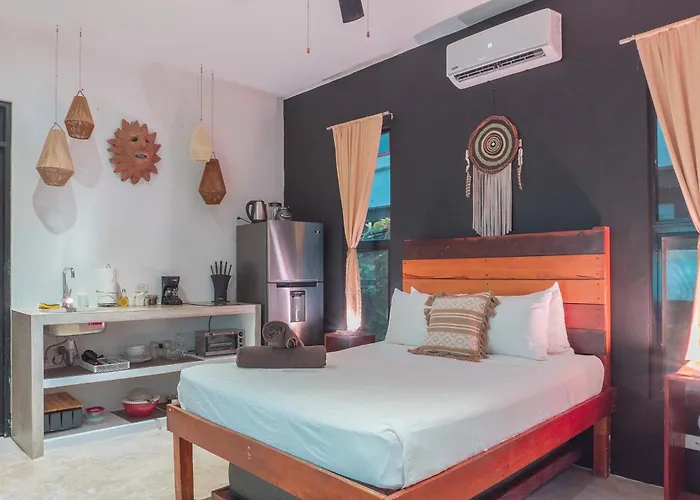 Aparthotel Naats Amigos