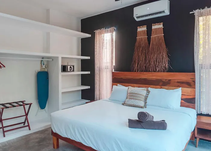 Naats Amigos 3* Tulum