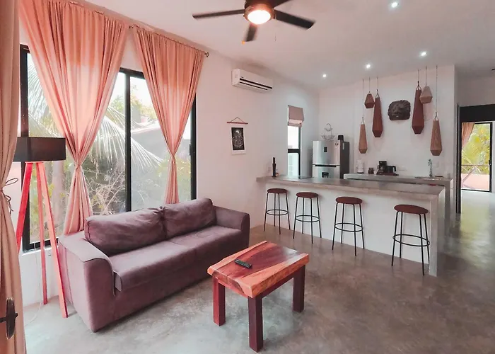 Naats Amigos Tulum